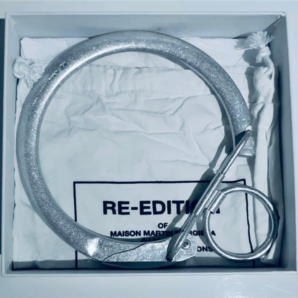 Maison Martin Margiela X H&M RARE Enlarged Key Ring Choker Necklace NIB NWOT - Picture 4 of 6